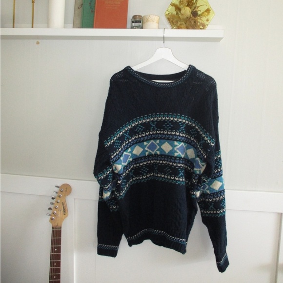 Sweaters - Cozy Geometric Knit Sweater